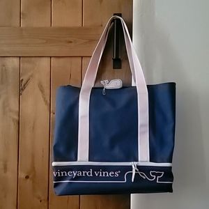 Vineyard Vines Beach Tote with Key Ring
